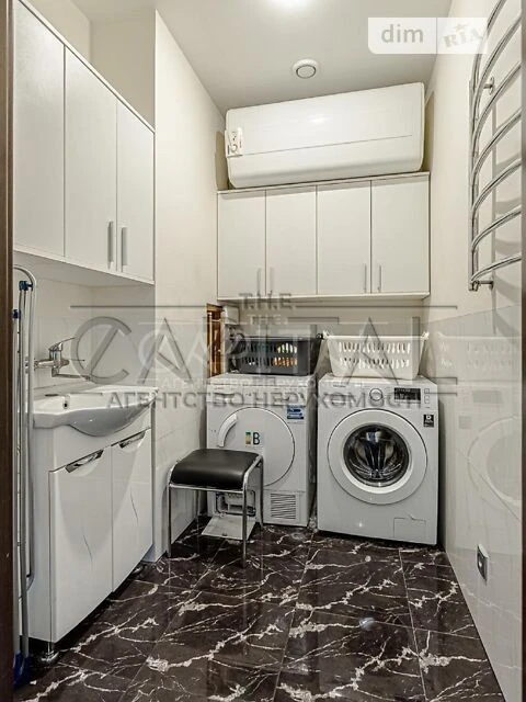 For sale 4-room apartment 419 sq. m on Lesi Ukrainky Blvd. 7 • ID 34