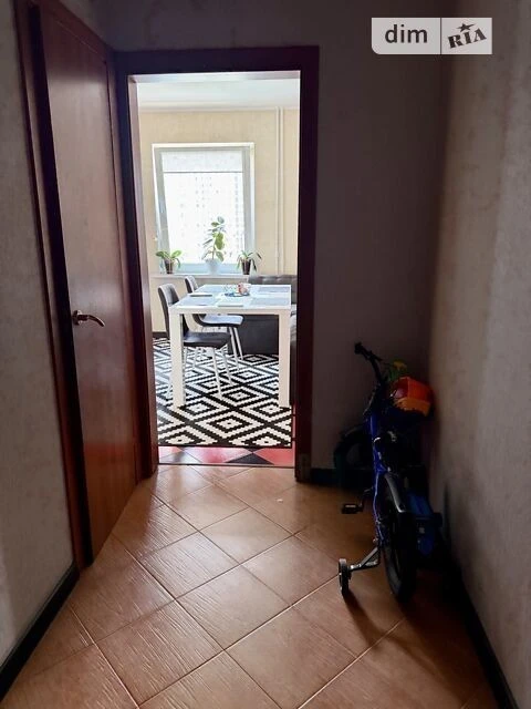 Продаж 2к квартири 66.9 кв. м на вул. Урлівська 38 • ID 3466