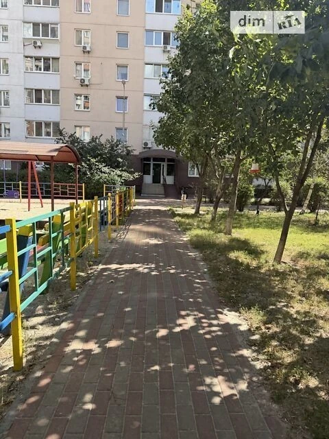 Продаж 2к квартири 66.9 кв. м на вул. Урлівська 38 • ID 3466