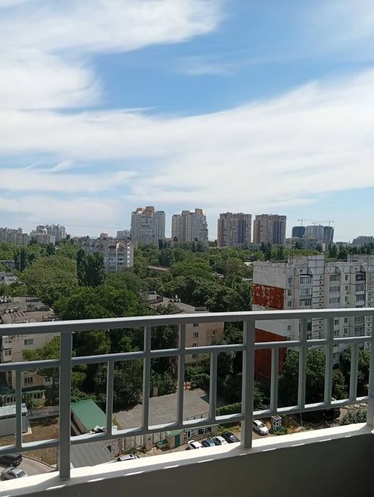 Продам 2х к квартиру в ЖК "Четыре сезона" ремонт и мебель.