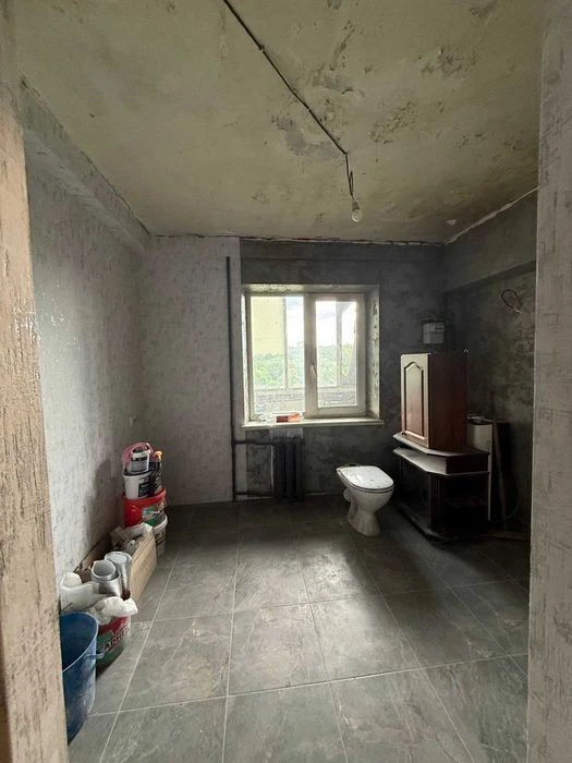For sale 2-room apartment -50 sq. m "Syrets", Shchuseva st. 44,