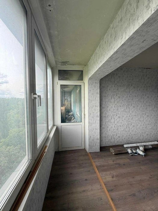 For sale 2-room apartment -50 sq. m "Syrets", Shchuseva st. 44,