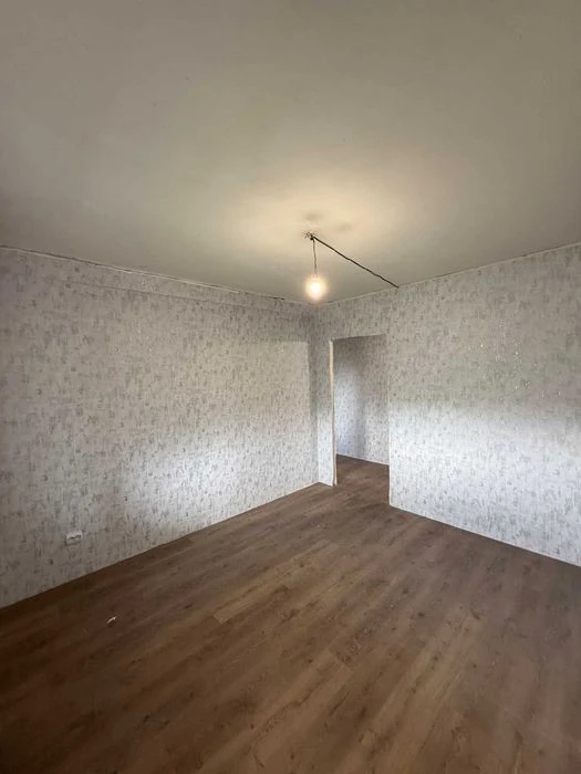 For sale 2-room apartment -50 sq. m "Syrets", Shchuseva st. 44,