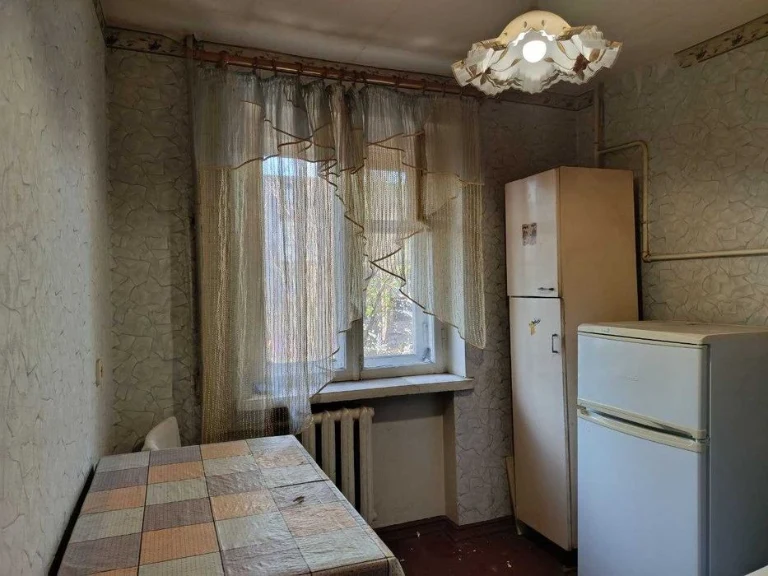Selling 2 rooms, ZhM Prydniprovsk.