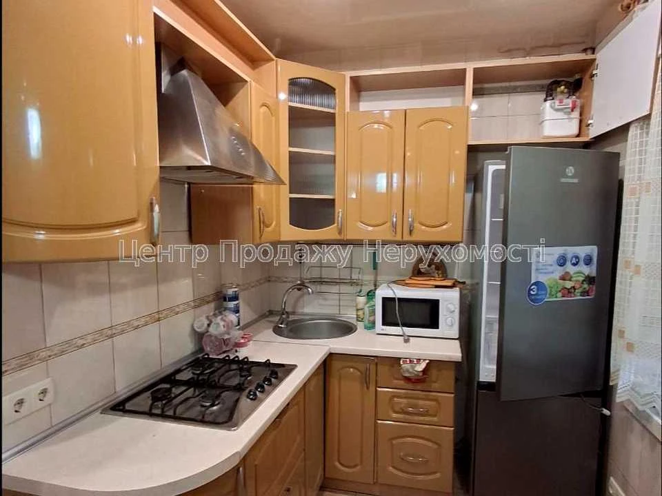 Apartment. Kharkiv, Traktorostudivnyky Ave.