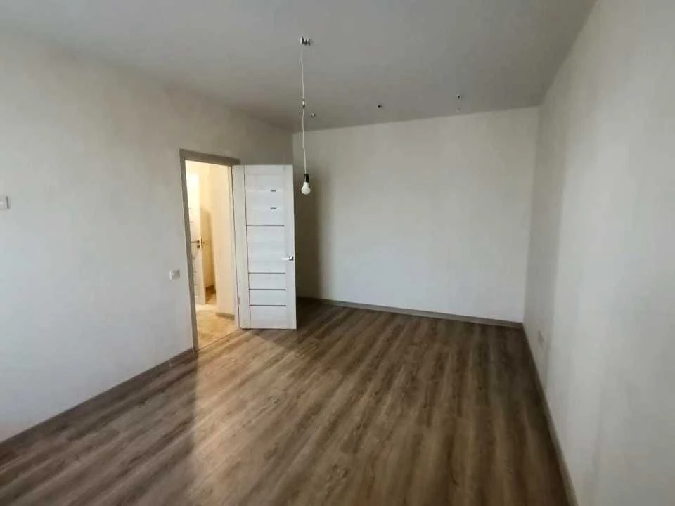 Apartment. Kharkiv, Myru St.