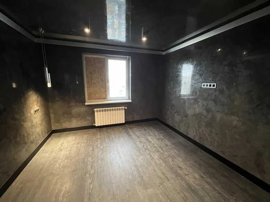 Selling a 3-room apartment 123 m² with new renovation in the residential complex "Pl