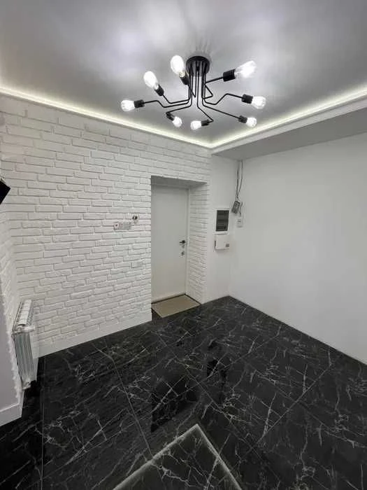 Selling a 3-room apartment 123 m² with new renovation in the residential complex "Pl