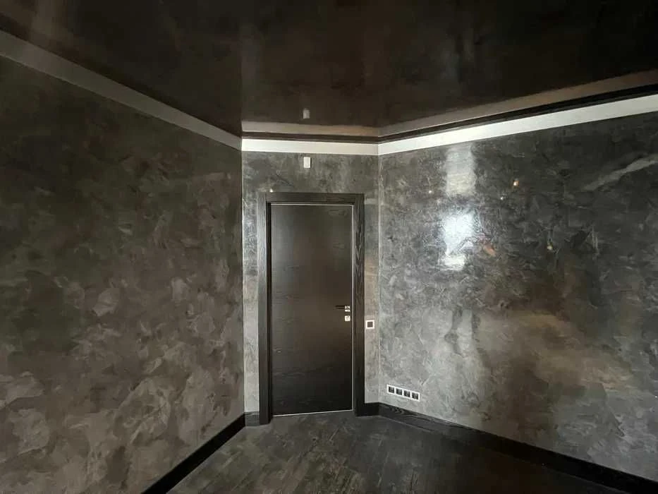 Selling a 3-room apartment 123 m² with new renovation in the residential complex "Pl