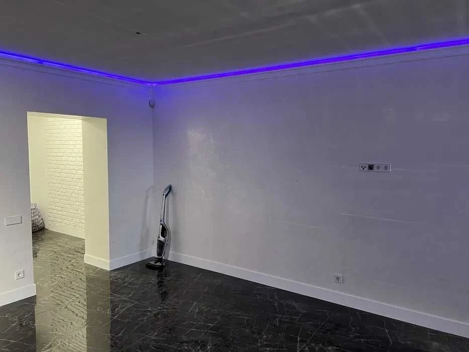 Selling a 3-room apartment 123 m² with new renovation in the residential complex "Pl