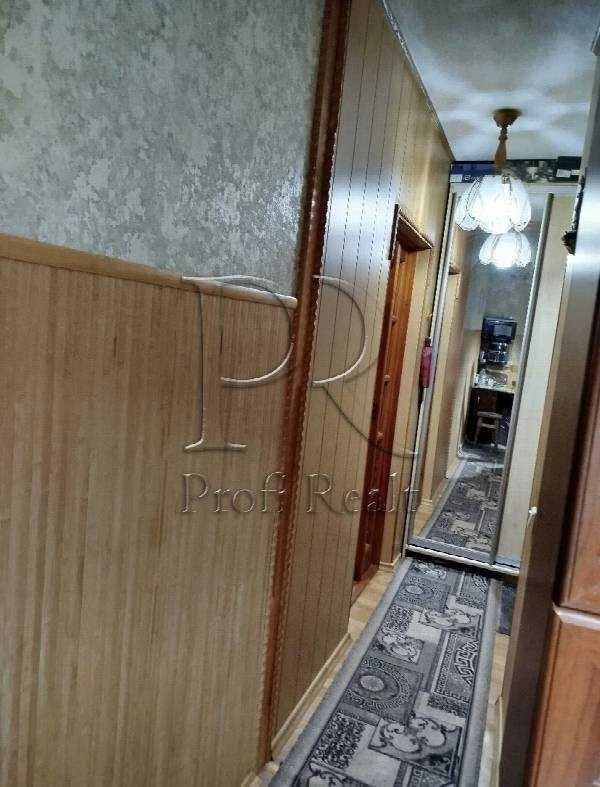 1-room apartment for sale 32 m², Yizhakevicha Ivana Street, 7