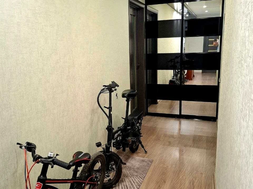 Квартира. Днепр, ул. (Богомаза)