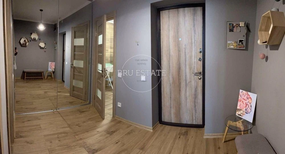 For sale 1 room apartment Poznyaki Kharkivska modern house mono
