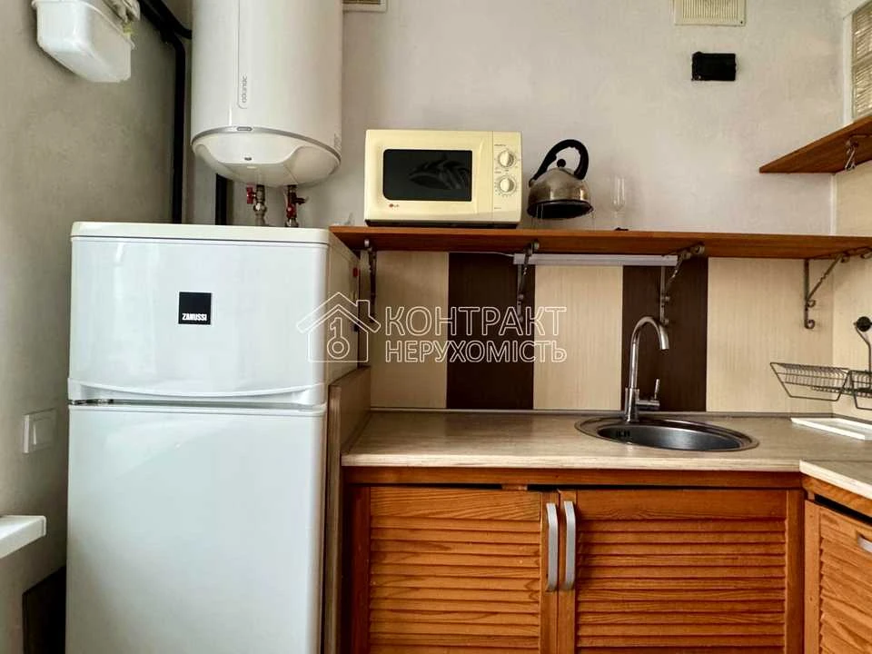 Apartment. Kharkiv, Vartovykh Neba St. (Tobolskaya)