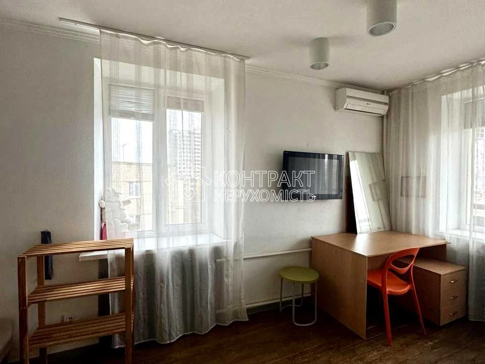 Apartment. Kharkiv, Vartovykh Neba St. (Tobolskaya)