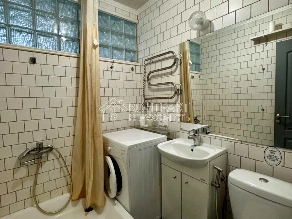 Apartment. Kharkiv, Vartovykh Neba St. (Tobolskaya)