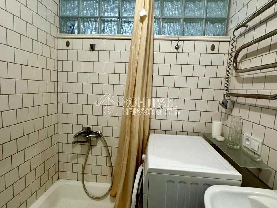 Apartment. Kharkiv, Vartovykh Neba St. (Tobolskaya)