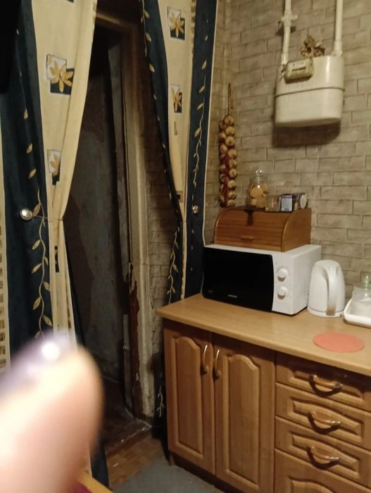 Продам 4х комнатную квартиру в центре Днепра.