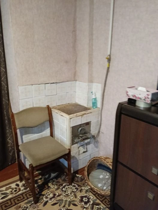 Продам 4х комнатную квартиру в центре Днепра.