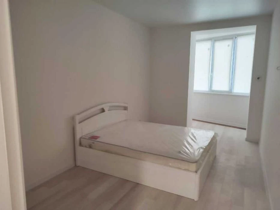 3 BEDROOMS! NEGOTIABLE! Iskrinsky residential complex! Zashchitnikov Ukrayiny! 3 for sale