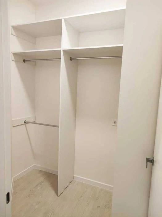 3 BEDROOMS! NEGOTIABLE! Iskrinsky residential complex! Zashchitnikov Ukrayiny! 3 for sale