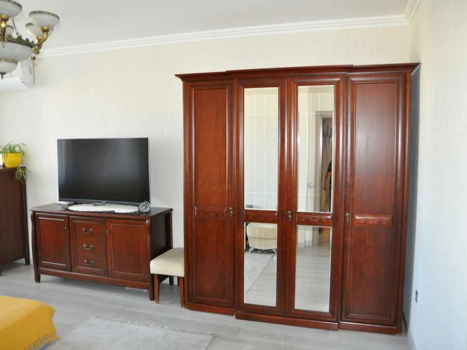 Apartment. Kyiv, Anna Akhmatova St.