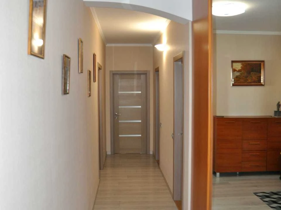 Apartment. Kyiv, Anna Akhmatova St.