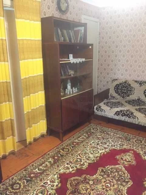 Продаю власну 2-х кімнатну  квартиру по вулиці Нижньодніпров