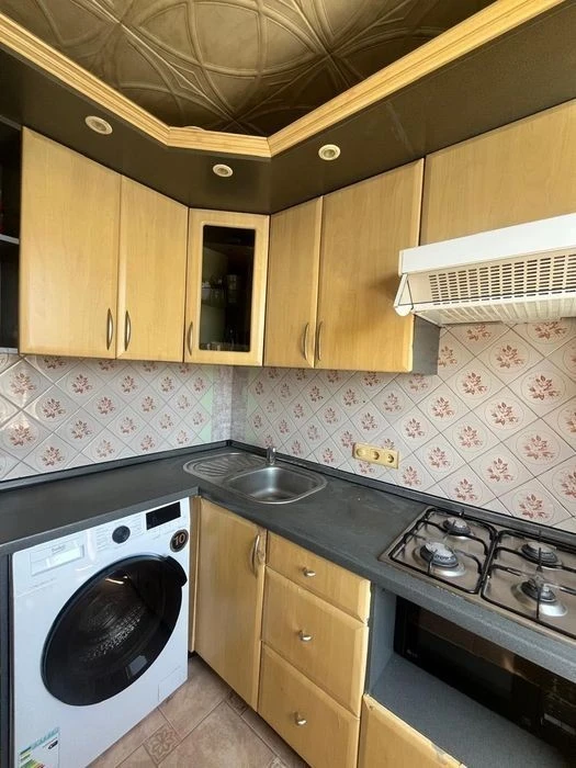 Discount until 31.08. Holosiivska 16, 2 separate apartments. Insulated