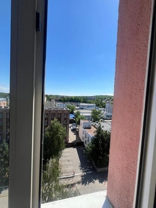 Discount until 31.08. Holosiivska 16, 2 separate apartments. Insulated
