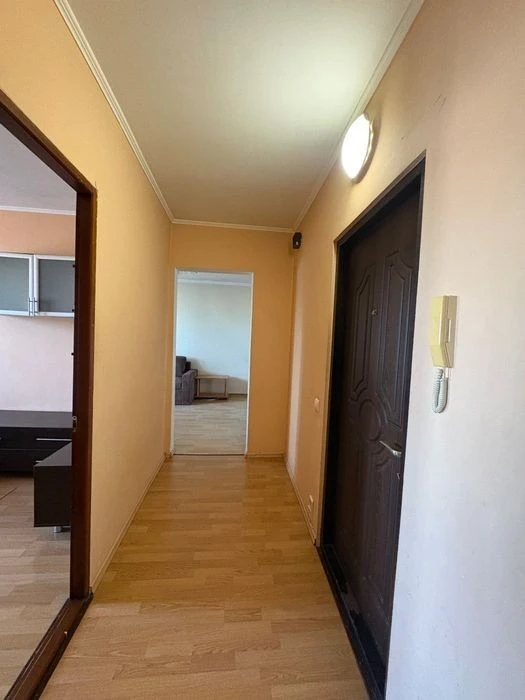 Discount until 31.08. Holosiivska 16, 2 separate apartments. Insulated