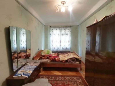 Продаж 4-кімнатної квартири в Шевченкіському мкрні