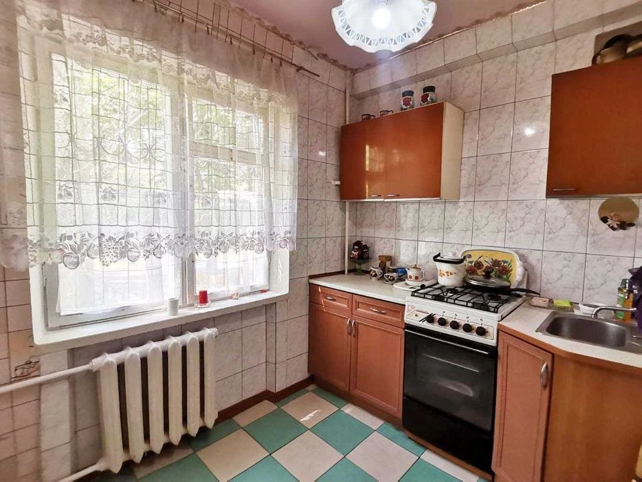 Продаж 4-кімнатної квартири в Шевченкіському мкрні