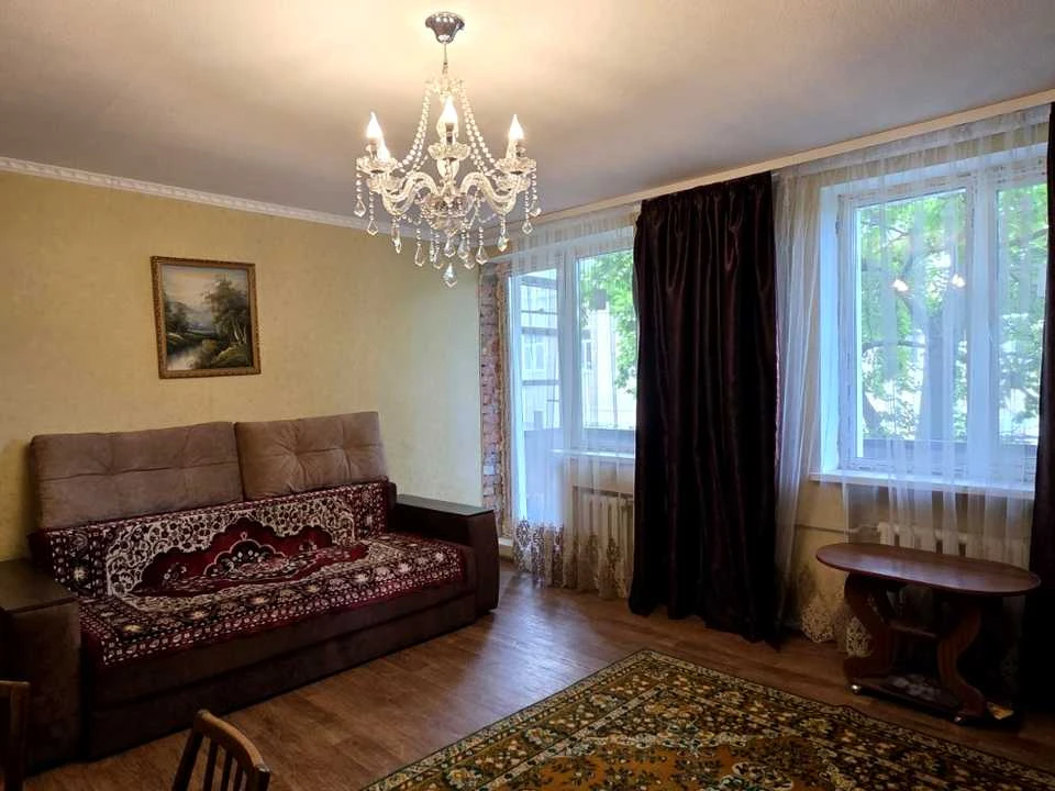 Apartment. Kharkiv, Poltava Shlyakh st.