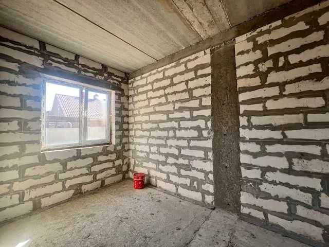 A new house for finishing in Tairovo district is for sale