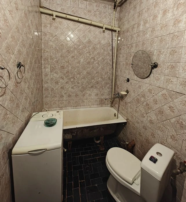 Duplex for sale on Uchnivska Street