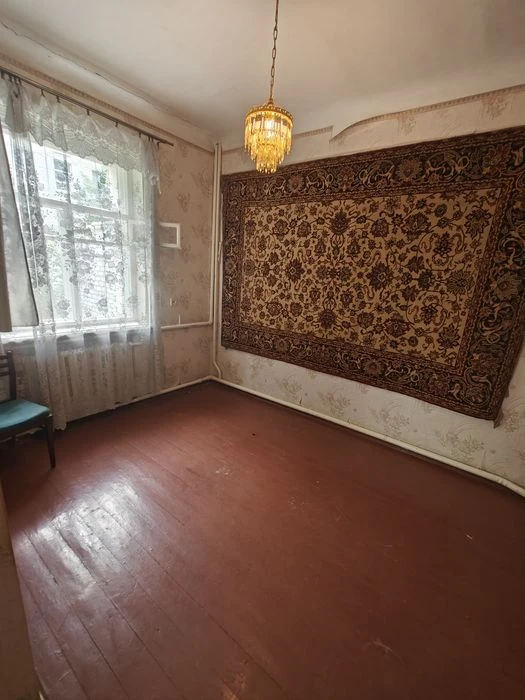 Duplex for sale on Uchnivska Street