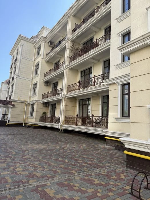 Французский бульвар КБ Королевские сады.