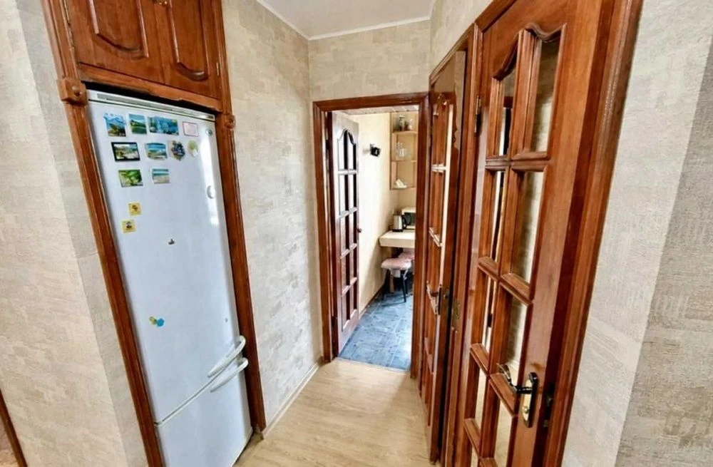 For sale 3-room apartment with a view of Sosnovaya Gorka