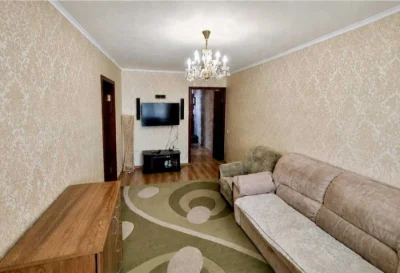 For sale 3-room apartment with a view of Sosnovaya Gorka