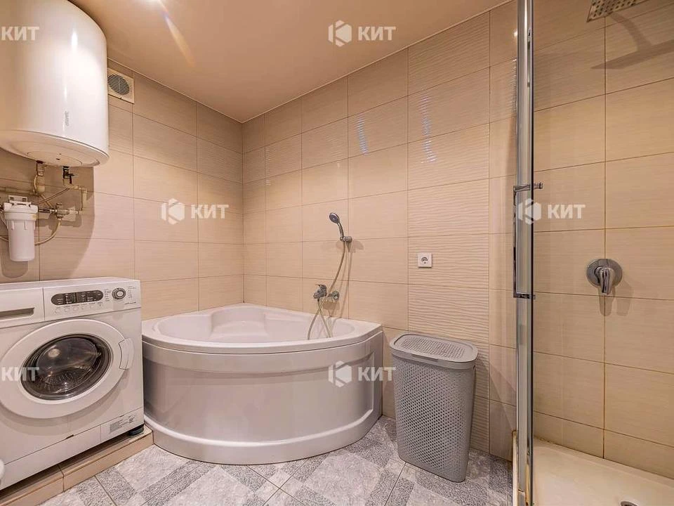 Apartment. Kharkiv, Lesya Serdyuka St. (Komandarma Korka)