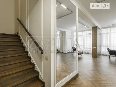 Продаж 4к квартири 187 кв. м на вул. Болсуновська 2 • ID 347