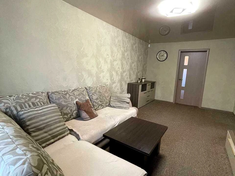 Apartment. Dnipro, Oleksandra Polya Ave. (Kirova)