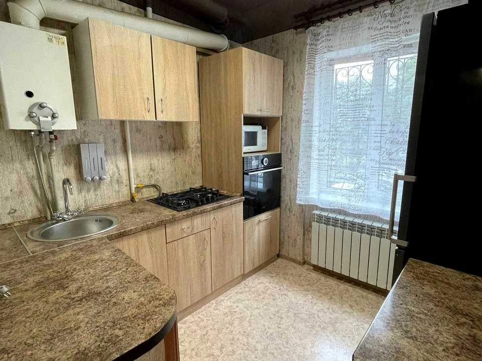 Apartment. Dnipro, Oleksandra Polya Ave. (Kirova)