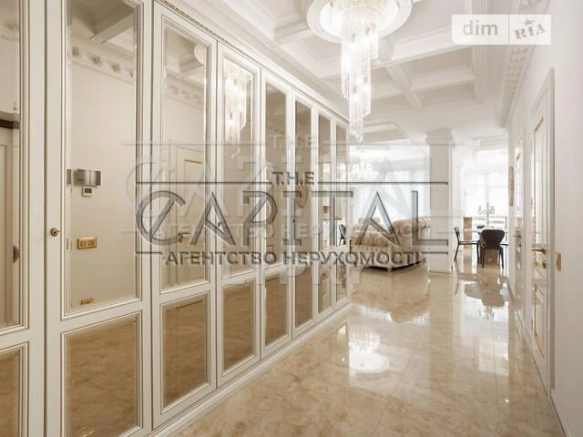 Sale of 3-room apartment 126 sq. m. on Andriy Verkhoglyada St. 15 •