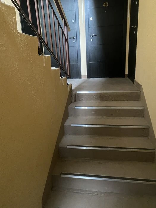 Продам 3-х кімнатну квартиру у центрі