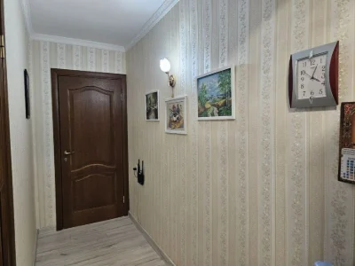 Metro Syrets, Dorohozhychi near "ZhK na Vavilovykh"