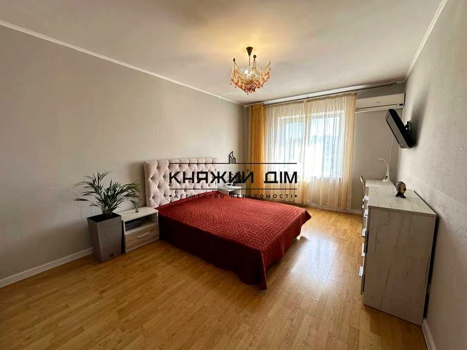 Apartment. Kyiv, Liskivska Street.