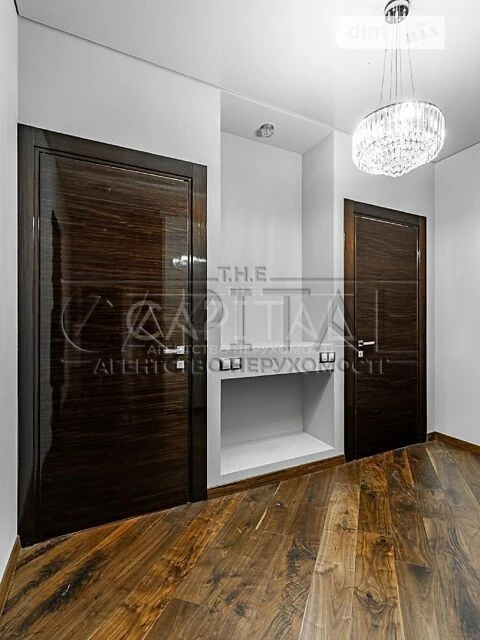 Sale of 3-room apartment 140 sq. m on Andriy Verkhoglyada St. 5 • I