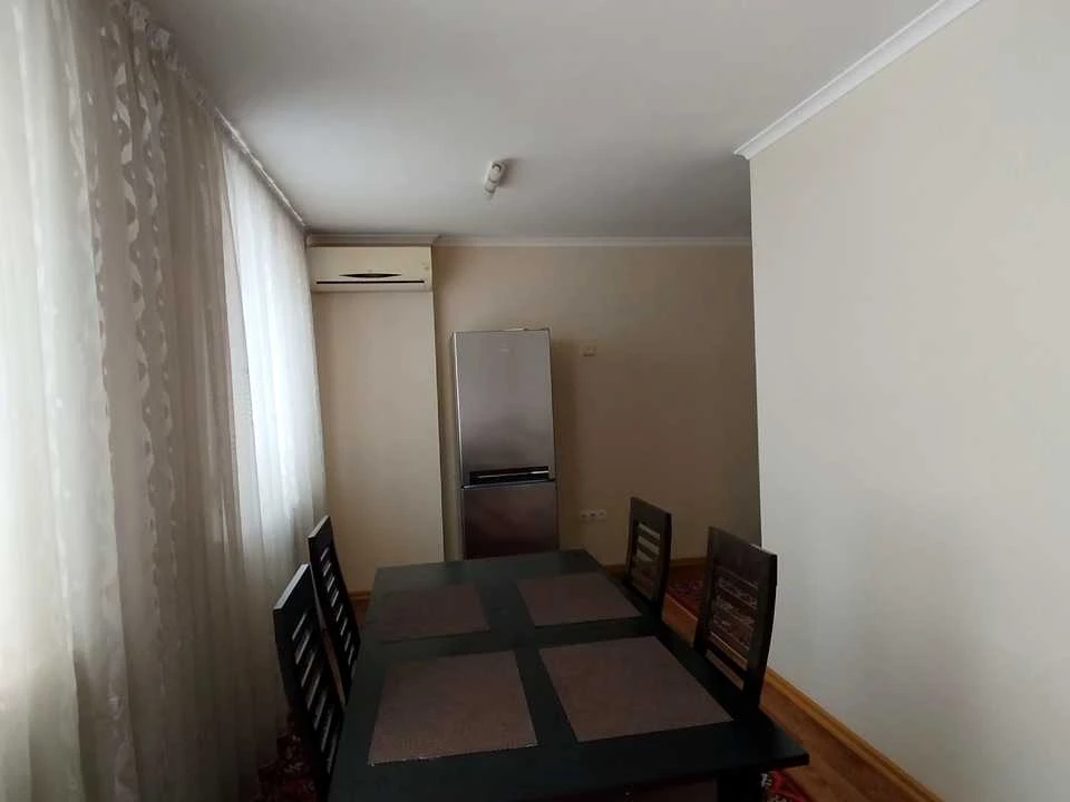 Квартира. Запорожье, Кирпичная ул.